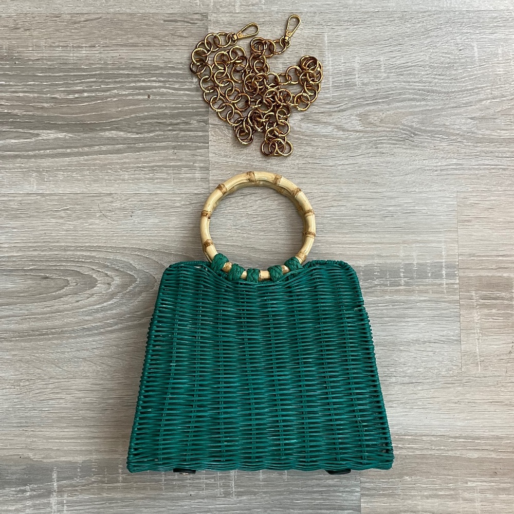 ZARA green purse with chain strap. Unused.
